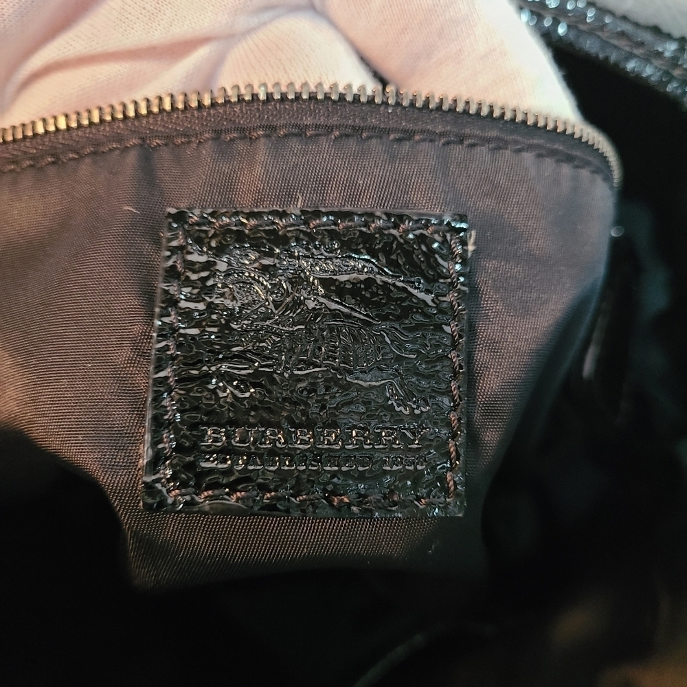 Burberry Check Tote - Picture 5 of 16